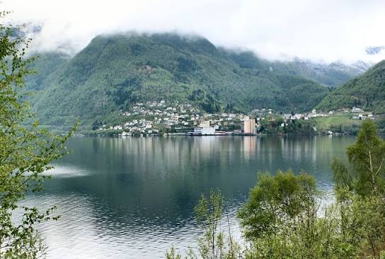 Vaksdal tettsted ved Sørfjorden